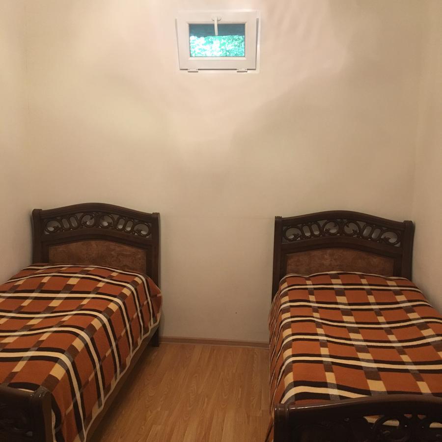Ave Zara Bed & Breakfast Vaghatin Exterior photo